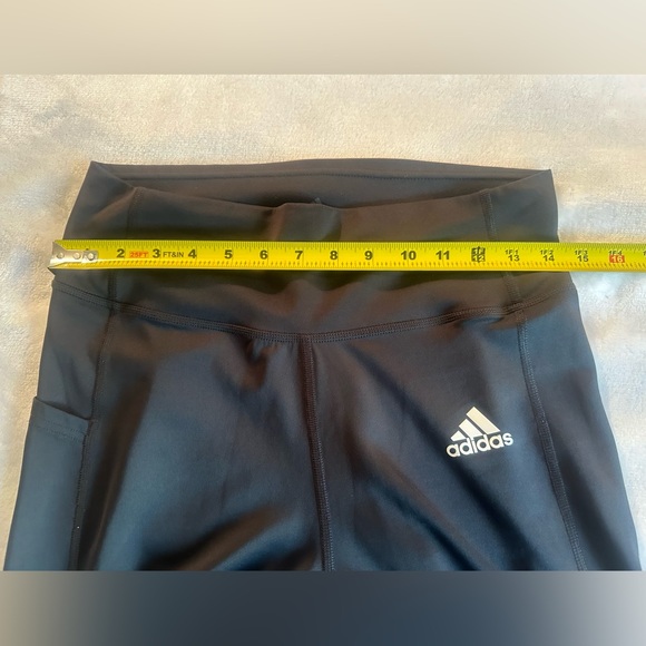 NWOT Adidas AeroReady women’s medium 3 stripe black leggings. - Picture 5 of 9